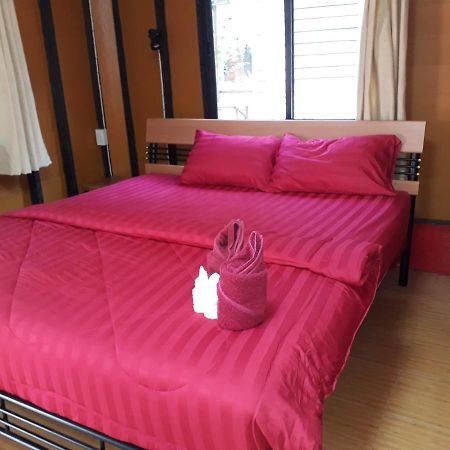 Hans Strand Bungalows Ko Lanta Esterno foto