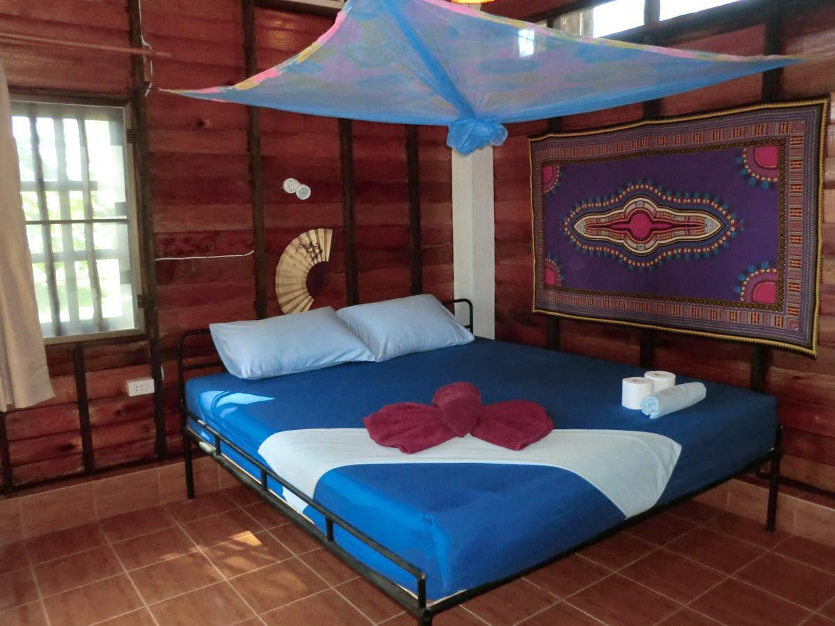 Hans Strand Bungalows Ko Lanta Esterno foto