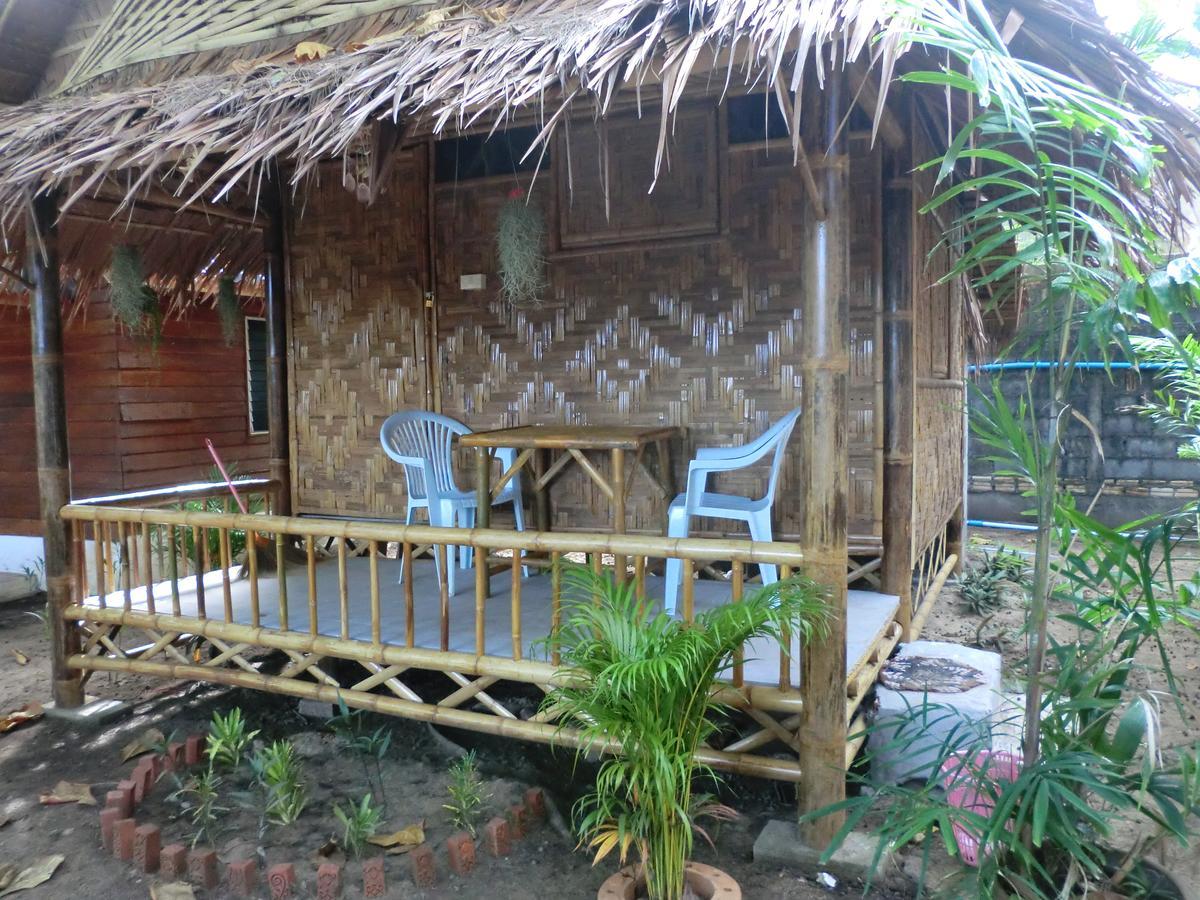 Hans Strand Bungalows Ko Lanta Esterno foto
