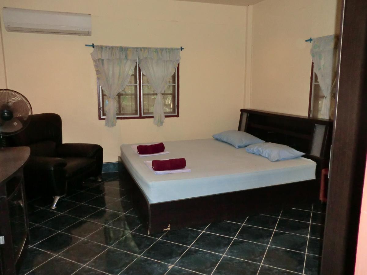 Hans Strand Bungalows Ko Lanta Esterno foto