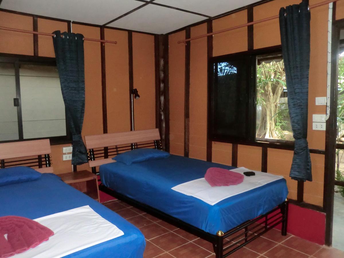 Hans Strand Bungalows Ko Lanta Esterno foto