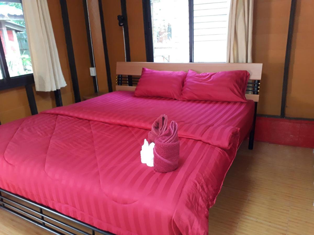 Hans Strand Bungalows Ko Lanta Esterno foto